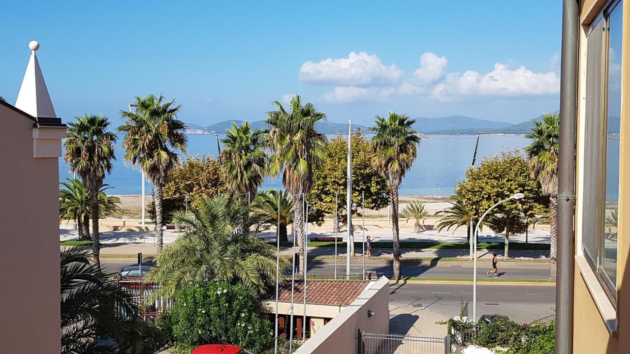 Appartamento In Centro Fronte Spiaggia Del Lido Con Terrazza Vista Mare E Wi-Fi Alghero Zewnętrze zdjęcie